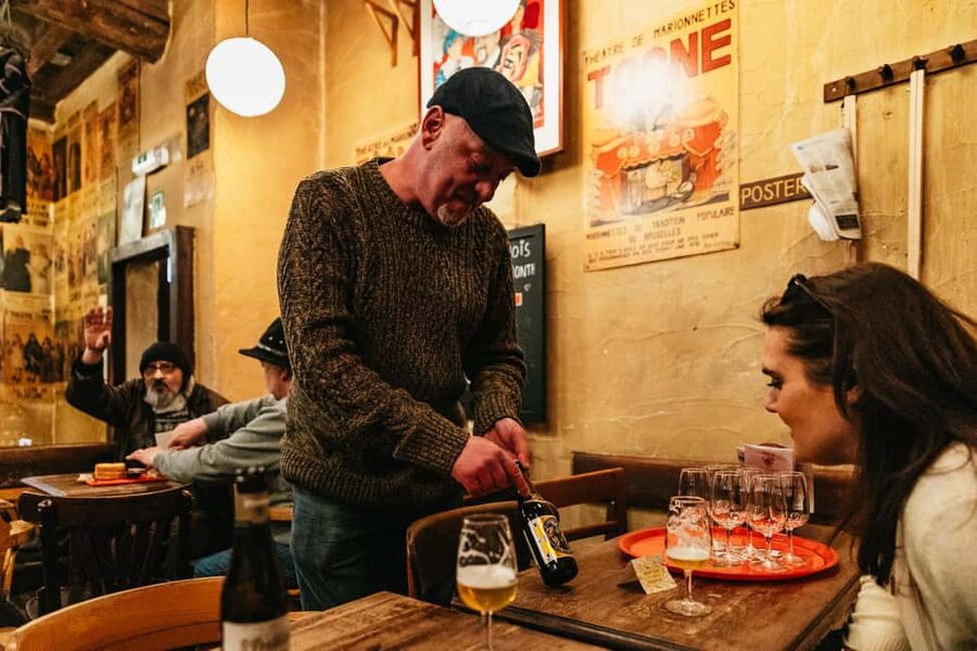 Brussels: Beer Tour with 6 Beers and 3 Chocolate Tastings - What you are really buying with a Brussels beer tour