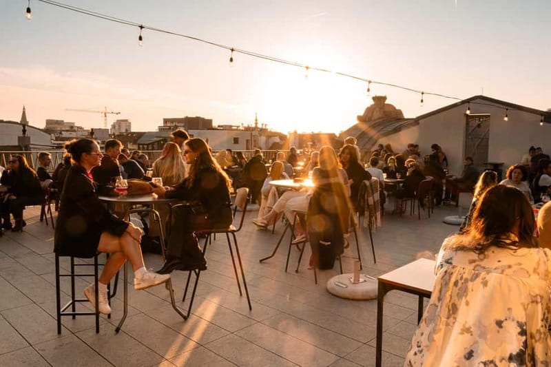 Brussels: Belgian Beer World Ticket with Rooftop & Free Beer - The Rooftop Skybar (Beerlab): 150 choices and city views