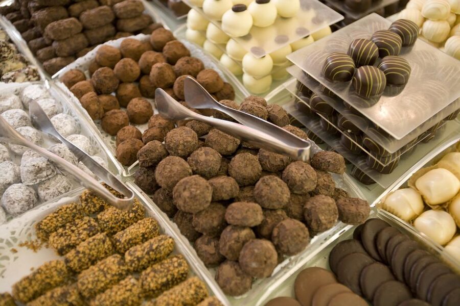 Brussels: Belgian Chocolate, Beer, and Fries Tasting Tour - Grand-Place Start: A Simple Meeting That Keeps You Moving