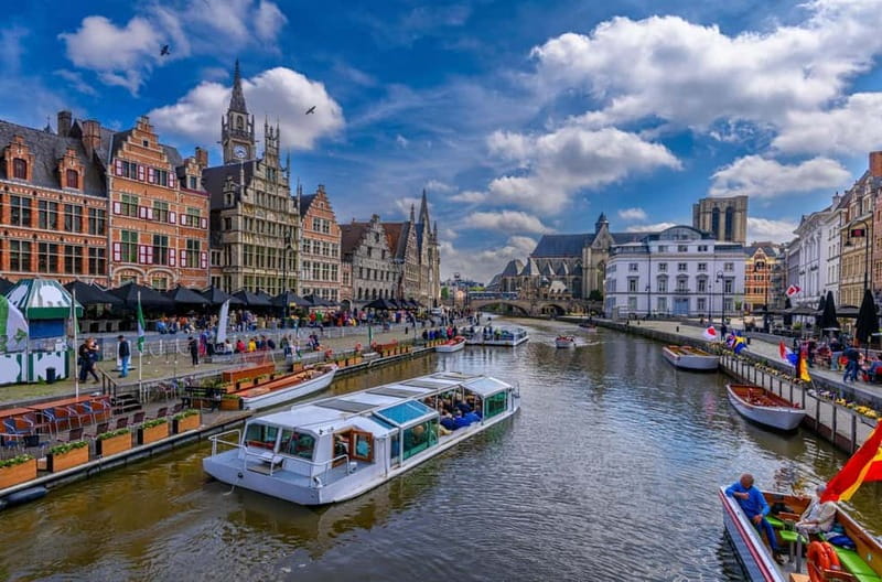 Brussels: Bruges & Ghent Tour w/ Cruise & Chocolate Tasting - Bruges cobblestones and the Markt: your guided 45 minutes