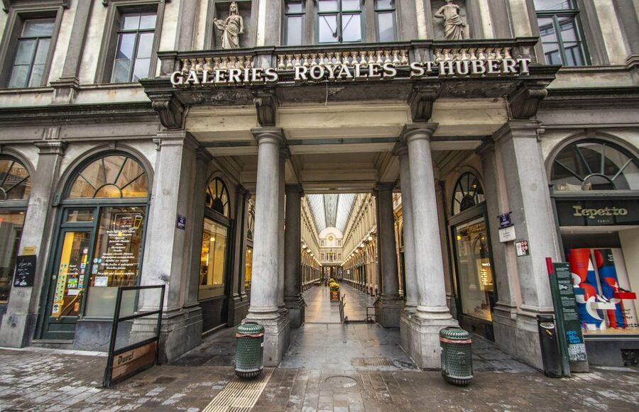 Brussels: Capture the most Photogenic Spots with a Local - Starting At La Brocante, Then Getting Oriented Fast