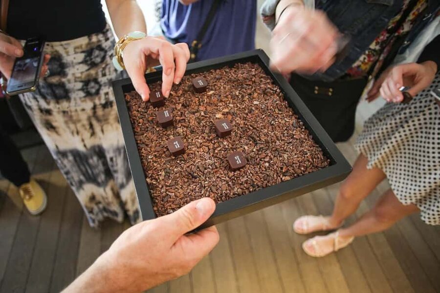 Brussels: Chocolate Appreciation and Tasting Walking Tour - Ending at Quai aux Briques 36, 1000 Bruxelles