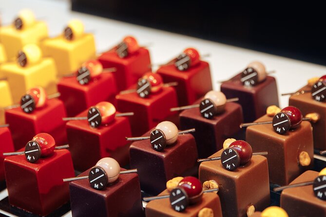 Brussels Chocolate Walking Tour and Workshop - The workshop break: making chocolate you can actually take home