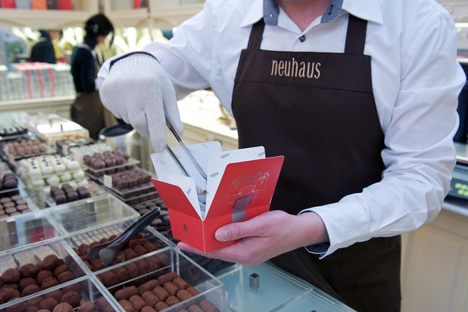 Brussels Chocolate Walking Tour and Workshop - Galler: three tastings for variety in one shop