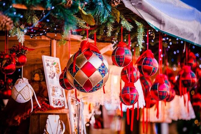 Brussels: Christmas Market Magic Walking Tour with a Local - Christmas flavors and the included hot drink you can budget around