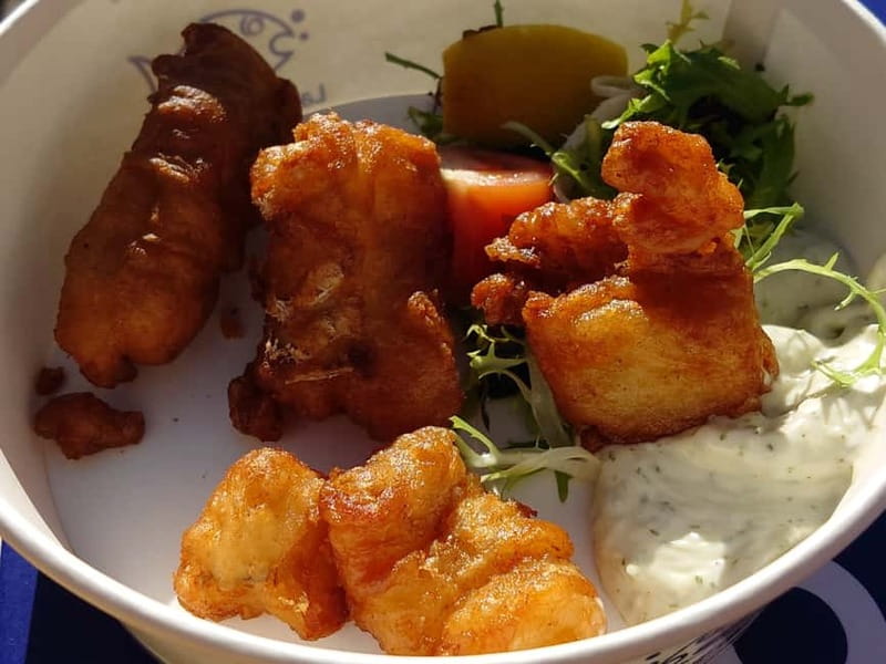 Brussels: City Center Guided Food Tour with Tastings - Starting at Patatak on Rue de la Bourse, then eating your way inward