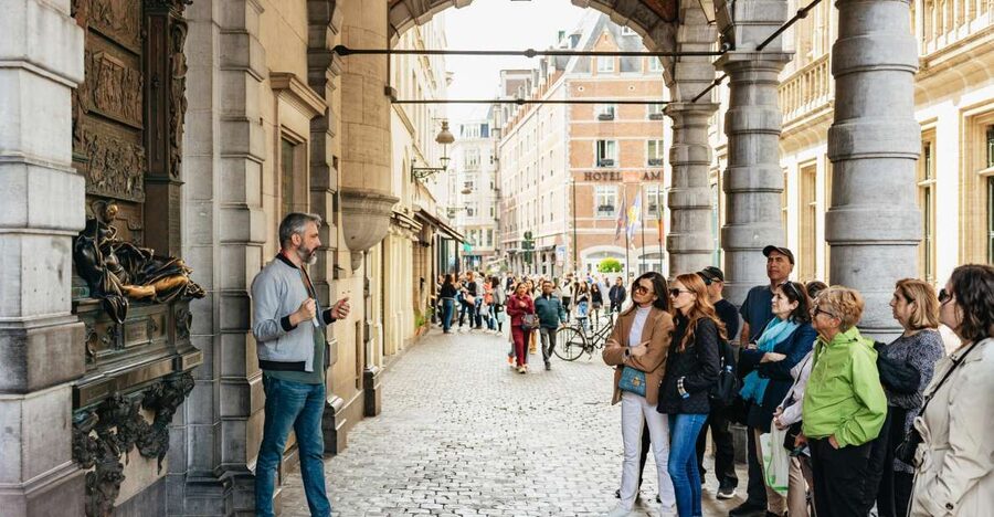 Brussels: City Highlights Walking and Tasting Tour - A 150-Minute Brussels Hit List With Food and Beer