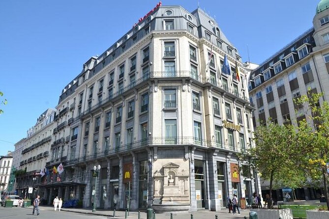 Brussels Food Tour: 10 Tastings of Waffles, Beers, Fries & More - Royal Gallery of Saint Hubert: chocolate stops inside a famous 1820s masterpiece
