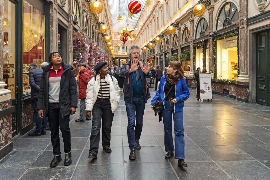 Brussels Food Tour: Main Dish, Beer, Waffle & Chocolate - Marolles Walking Course: Comfort Food Starts in a Neighborhood Feel