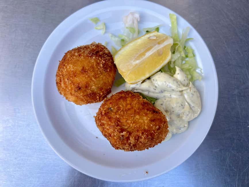 Brussels: Food Tour of 10 Tastings - Waffles, Beers & More - Crispy croquettes, fries, and Flemish Carbonnade Flamande with beer