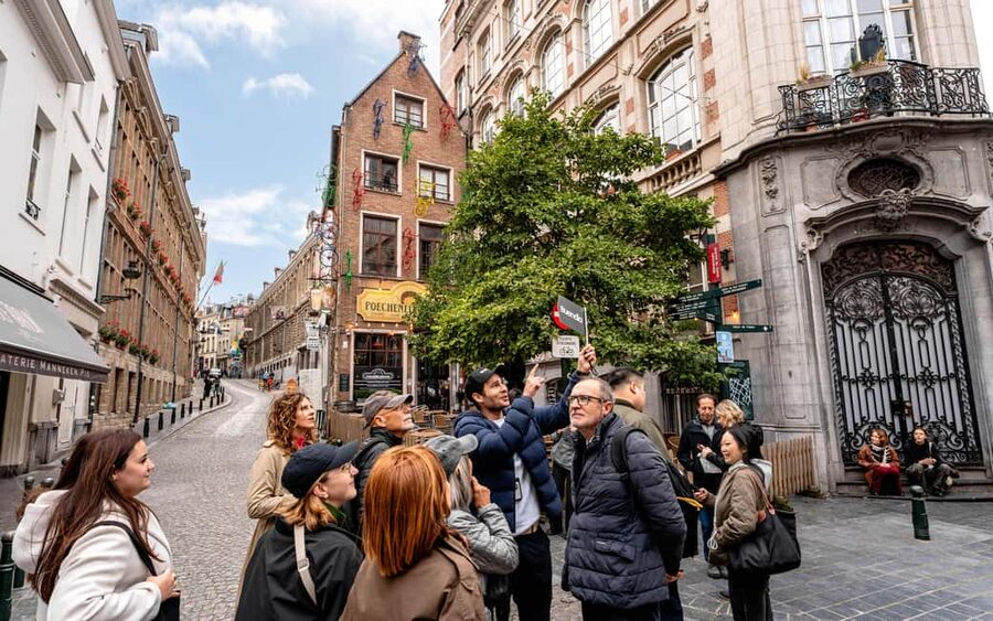 Brussels: Guided Walking Tour with Optional Beer Tasting - Sablon Quarter walking, Sablon Wall charm, and Saint Nicholas Church