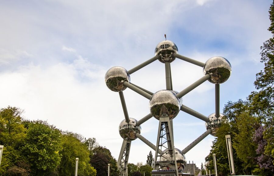 Brussels: Insta-Perfect Walk with a Local - Grand Place: Classic Views Plus Helpful Context