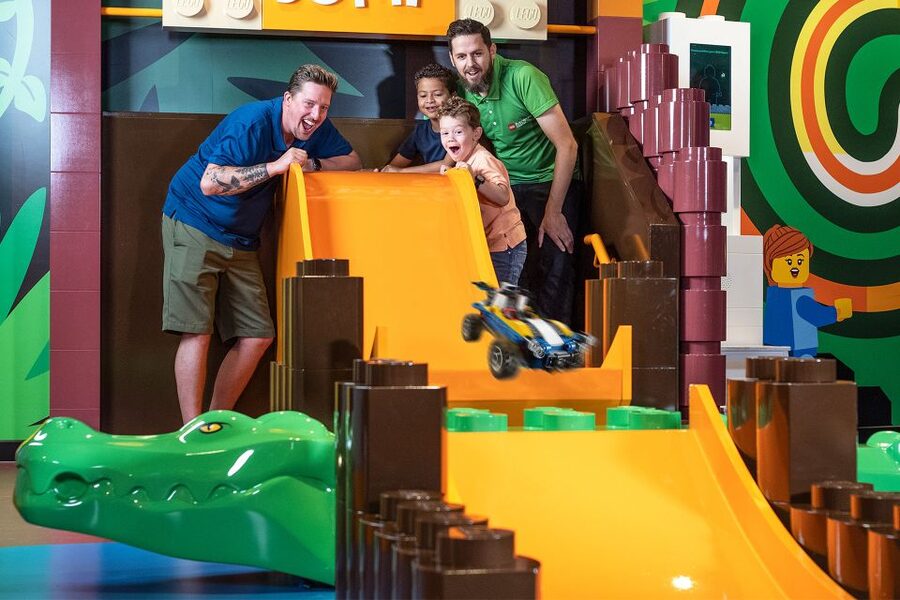 Brussels: LEGO® Discovery Centre Admission Ticket - 12 activity zones across 3,000 square meters of hands-on play