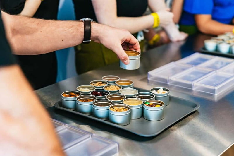 Brussels: Make Your Own Chocolates Workshop with Tastings - Best for couples, solo travelers, and chocolate nerds