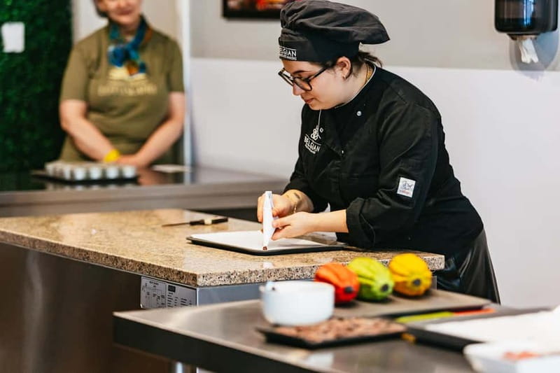 Brussels: Make Your Own Chocolates Workshop with Tastings - What you make: your bar plus mendiants and truffles