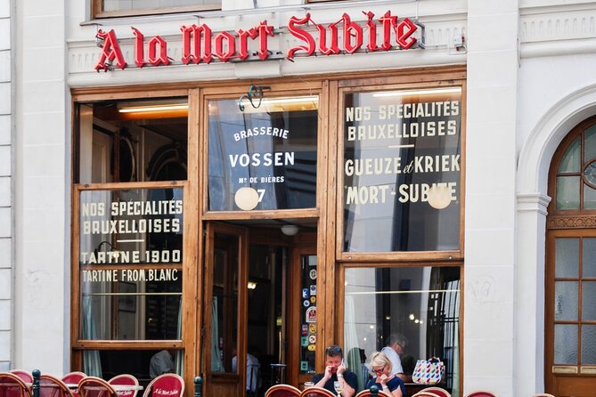 Brussels Old Town & Beer Secrets: Self-Guided Puzzle Walk - Delirium Café: where the beer list becomes the attraction