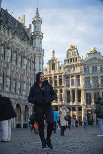 Brussels on Foot: Historic Center with a Local Guide in 2 hours - A well-planned 2-hour route, guided in Spanish, with headphones