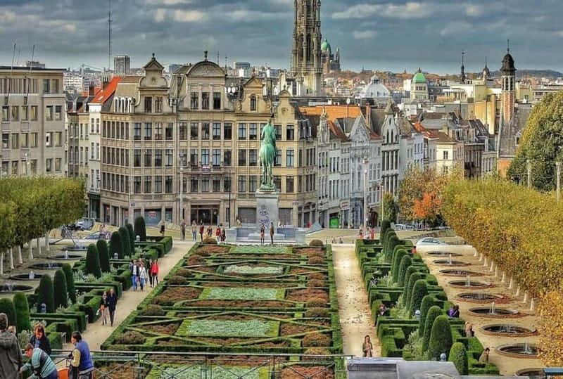 Brussels: Private Highlights Tour - Grand-Place and City Hall: Start Here, Then Everything Clicks