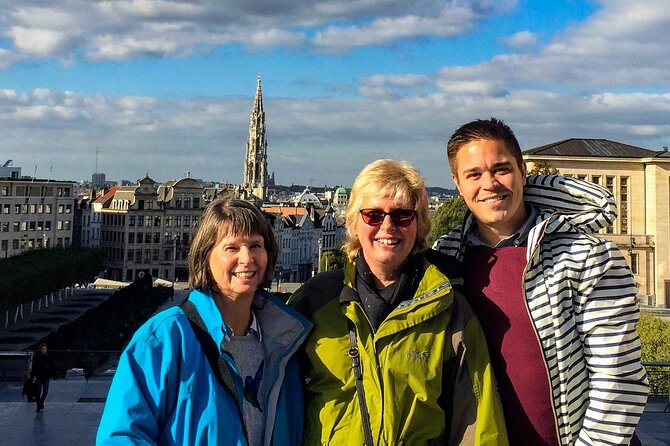 Brussels Private & Personalized Christmas Tour with a Local Guide - Why a 3-hour private Christmas walk works so well