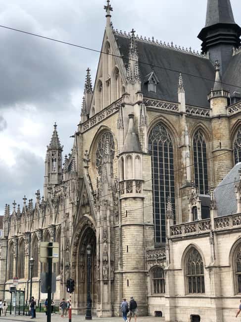 Brussels Private Tour: EU Quarter, Grand Place & More - Royal Palace, Parc du Cinquantenaire, and Brussels’ EU Side