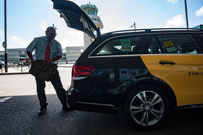 Brussels Private Transfer from Brussels city centre to Brussels Airport (BRU) - Pickup in the City Centre, with a Name Board and a 15-Minute Buffer