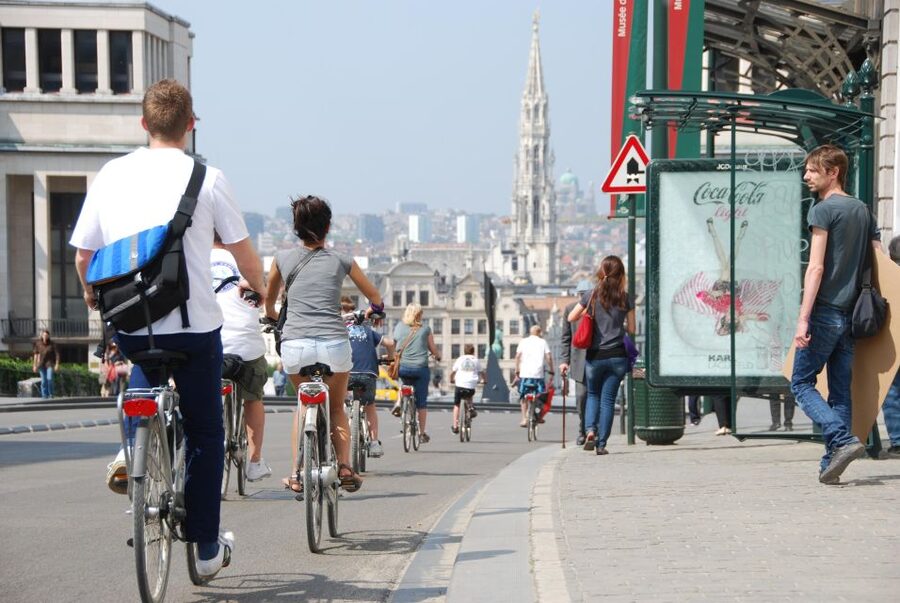 Brussels: Sightseeing Bike Tour - A 3.5 hour route that strings together Brussels and the EU