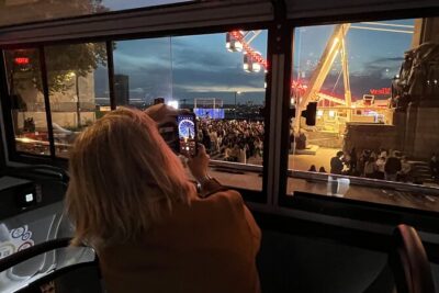 Brussels Tootbus before night sightseeing tour