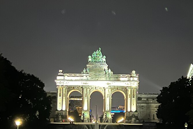Brussels Tootbus before night sightseeing tour - Royal Museums of Art and History area: instruments and culture, framed by the road