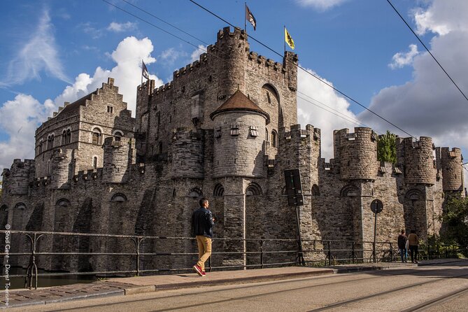 Brussels: Tour Bruges & Ghent with Cruise + Chocolate visit - The Bruges to Ghent coach ride: time to reset