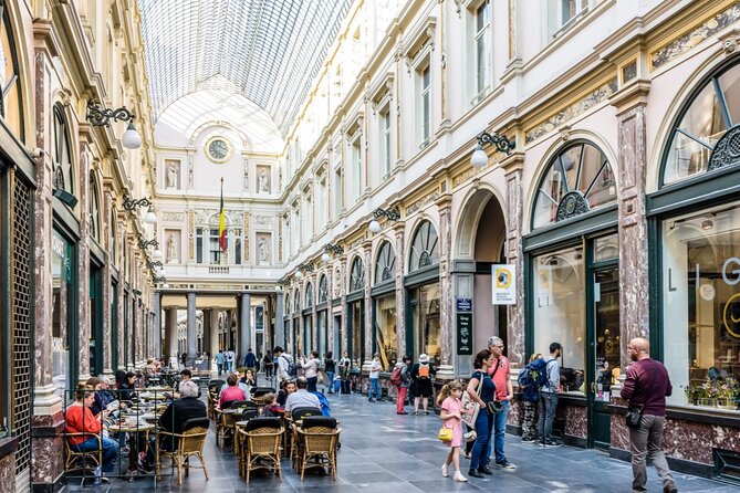 Brussels Treasure Hunt: Gold Quest Walking Adventure - From Angel in the Park to the Royal Palace: Blend Looks and Questions