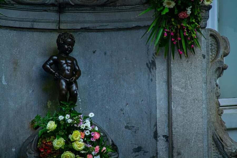 Brussels Uncovered: A Walking Tour Beyond the Postcards - Starting at Grand Place, where Brussels gives you the theme