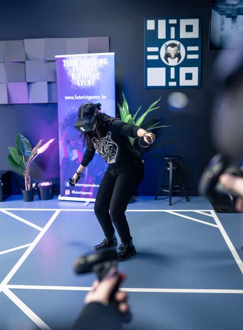 Brussels: Virtual Reality gaming, Arena - Picking the right VR experiences from a catalog of about thirty