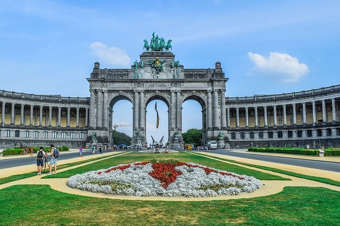 Brussels Walking Tour: Explore Top Sights & Hidden Gems - Monument a Everard t’Serclaes: A Statue With a Story People Still Use