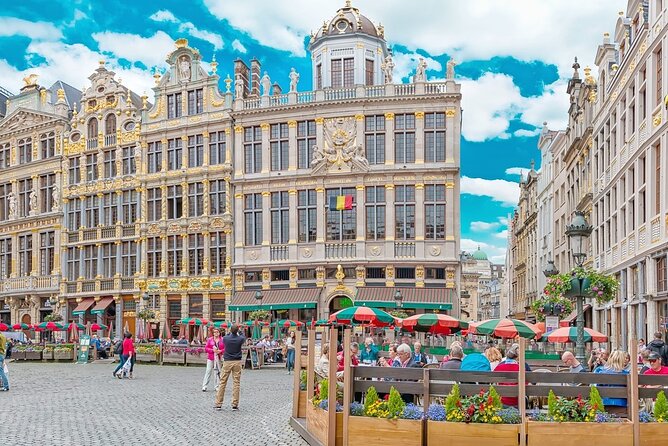 Brussels Walking Tour: Explore Top Sights & Hidden Gems - Les Galeries Royales Saint-Hubert: Glass Roof, Smart Detours