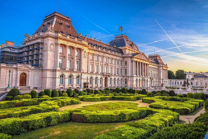 Brussels Walking Tour with Audioguide on your Smartphone - Royal Gallery of Saint Hubert, classic bites, and beer culture