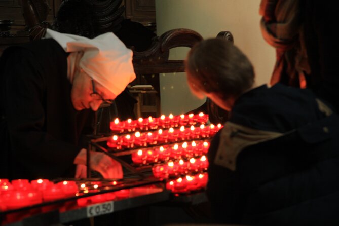 BRYGGJA ROMANTICA - 3 Hour Romantic Tour in Bruges - Jan Van Eyckplein and the Quiet Spot That Feels Like It Time-Traveled