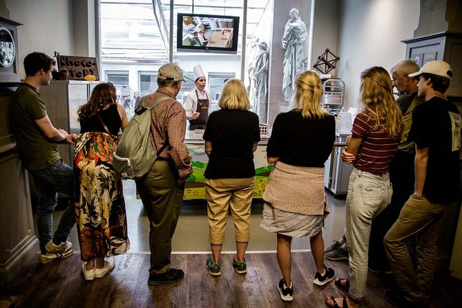 Choco-Story: The Chocolate Museum in Bruges - 80 information boards and the audio device: learning without the pressure