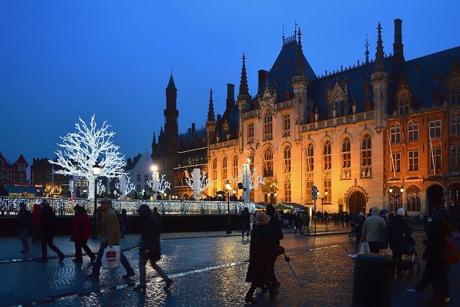 Christmas Magic in Bruges - Private Walking Tour - A Private Christmas Walk That Centers on Chocolate