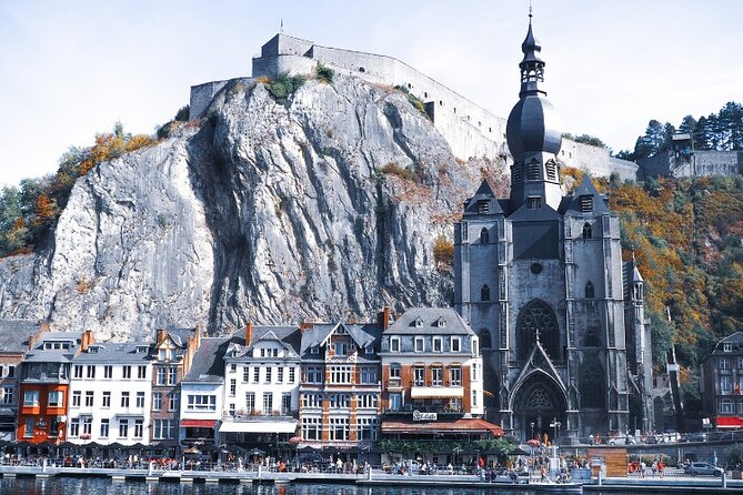 Discover Dinant while playing! Escape game - The alchemist - How the 2-Hour Smartphone Walk Really Works