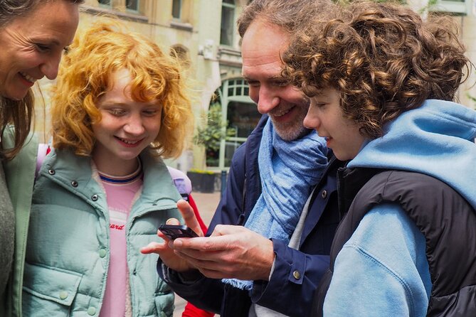 Discover Mechelen while playing! Escape game - The alchemist - How the app-led missions actually work in the streets