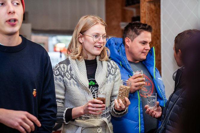 Discover our Brussels craft breweries with a local, passionate, young guide - End at the coolest bar in the young district with food pairing