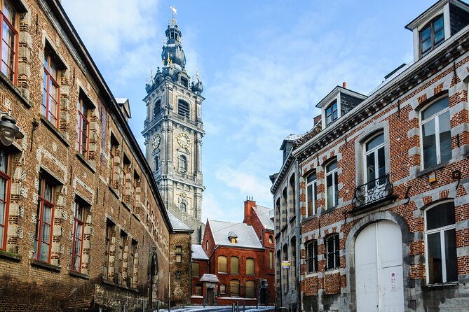 e-Scavenger hunt Mons: Explore the city at your own pace - Hotel de Ville on the Grand Place: where the town’s center meets the square