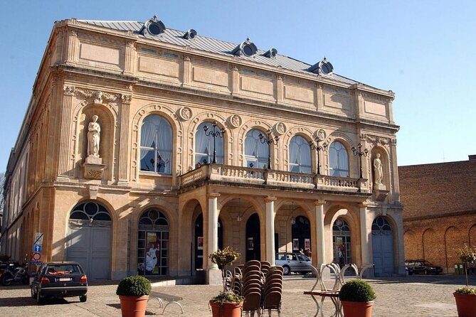 e-Scavenger hunt Namur: Explore the city at your own pace - Saint-Loup Church: Baroque Beauty for Slow Looking