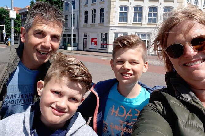 e-Scavenger hunt Ostend: Explore the city at your own pace - Price and Value: The Real Benefit of Paying Per Group