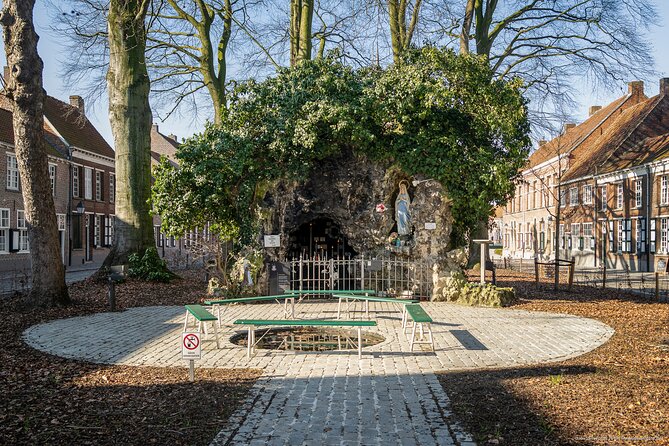 e-Scavenger hunt Turnhout: Explore the city at your own pace - Taxandria Museum in House Metten Thoren