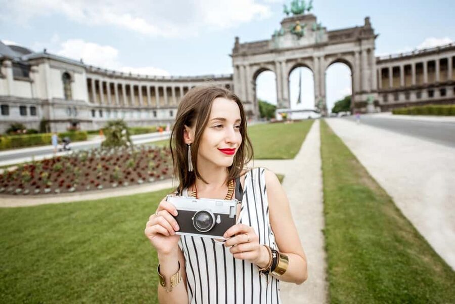 Enchanting Brussels Private Tour: History & Culture Unveiled - Royal Palace from the outside: how to read the building without tickets