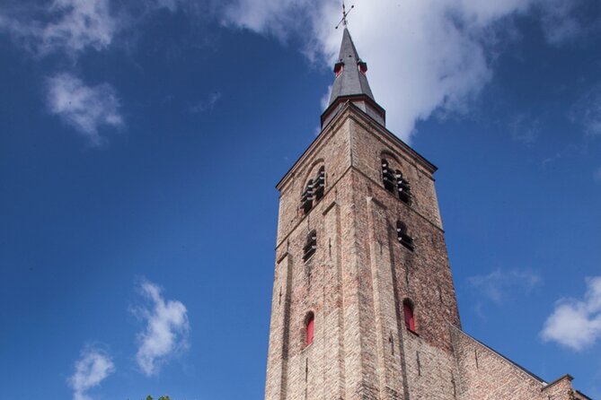 Exclusive Bruges Churches Tour: Admire Michelangelo’s Masterpiece - Church of Our Lady: art collection, Burgundy tombs, and Michelangelo’s statue