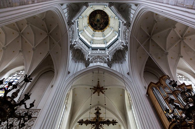 Explore Antwerp in 60 minutes with a Local - Het Steen and Scheldt Views: The Oldest Building Moment