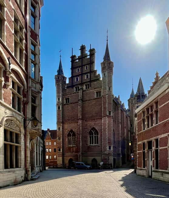 Explore the history of Antwerp with a local historian - Price and value: what $17 gets you for 2 hours