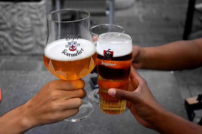 Food tasting & Historical walk - Beer stop with a main square view, then you are free to linger